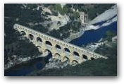 Le Pont-du-Gard  » ZOOM ->